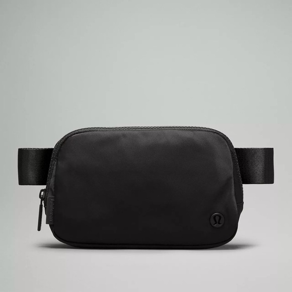 lululemon athletica Handbags - Lululemon Black Everywhere Belt Bag 1L
